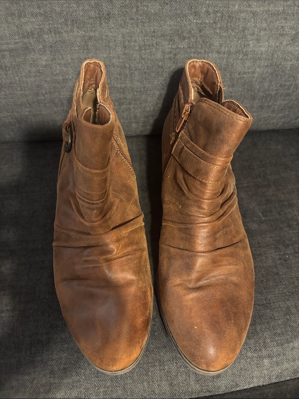 Yuu Women’s Norah Brown Boots with Side Zip